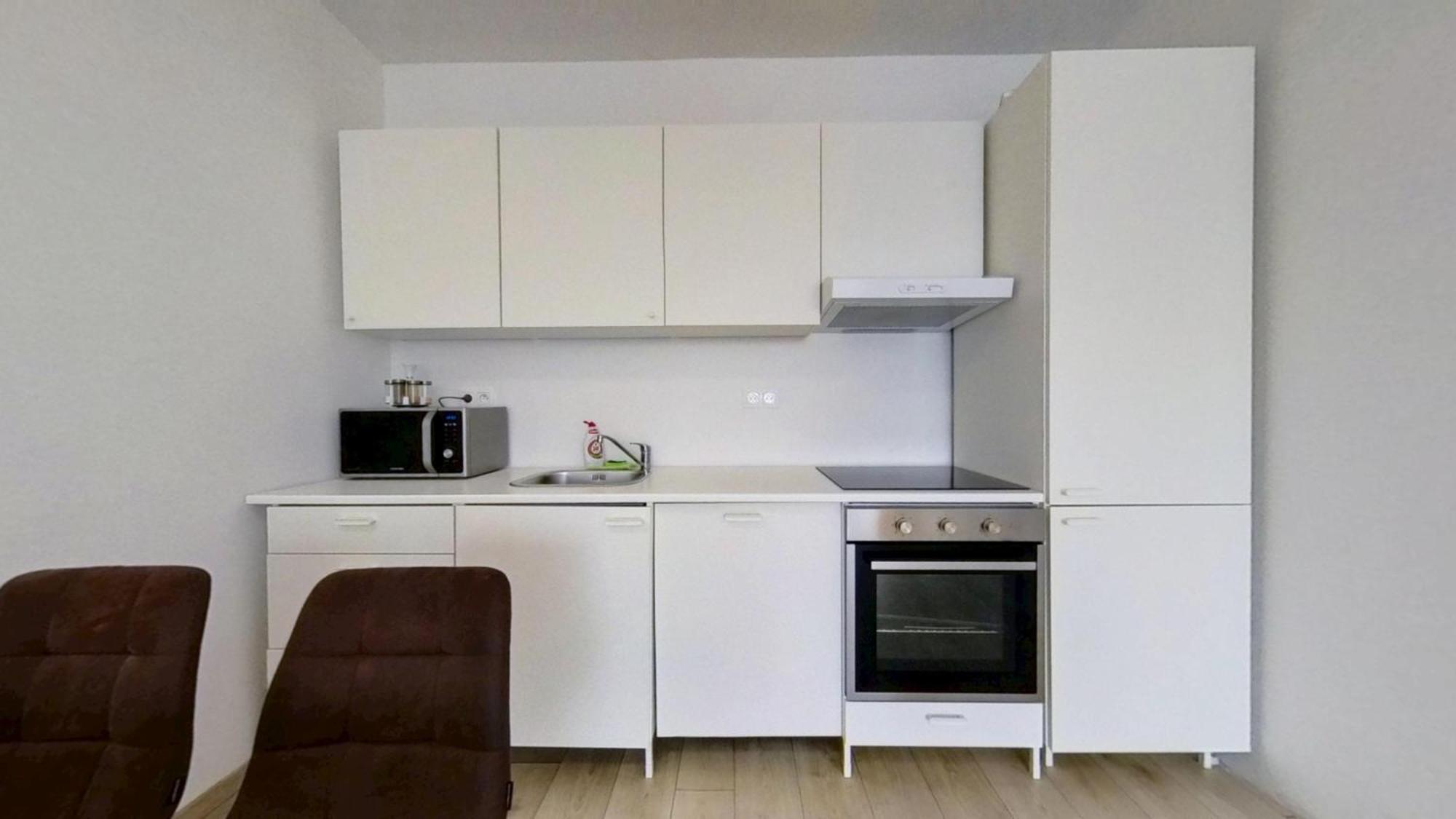 Air-Conditioned 2 Room Apartment, With Terrace, Rovinka, 302 Exteriér fotografie