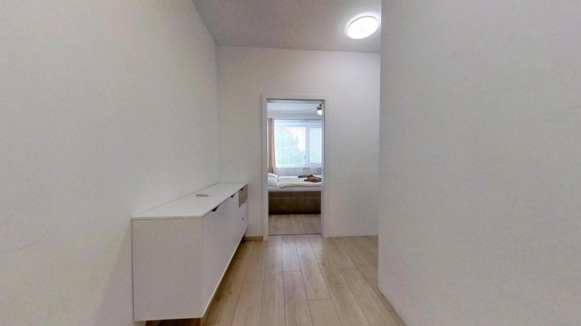 Air-Conditioned 2 Room Apartment, With Terrace, Rovinka, 302 Exteriér fotografie